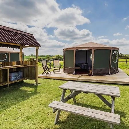 Mousley House Farm Campsite And Glamping Warwick  Exterior photo
